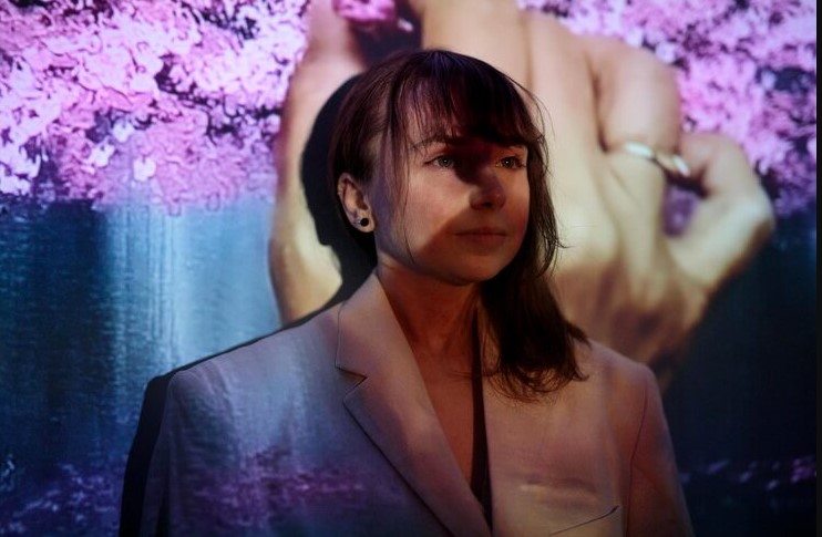 The Empowered Persona of a Modern Porno Star